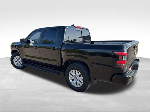 Certified 2024 Nissan Frontier SV w/ SV Convenience Package RWD image 6