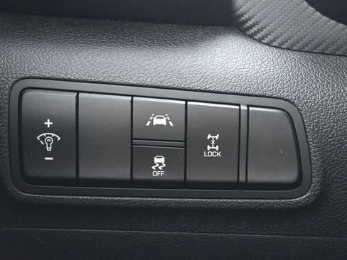Used 2019 Hyundai Tucson SE AWD/4WD image 25