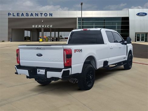 Used 2023 Ford F350 XLT w/ XLT Premium Package image 5