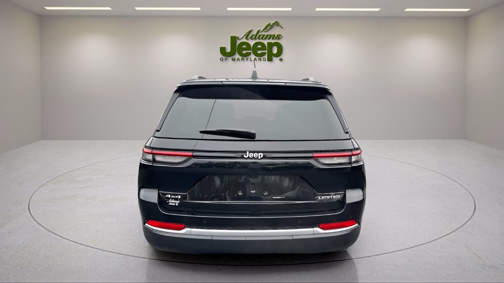 New 2026 Jeep Grand Cherokee Limited w/ Trailer Tow Package AWD/4WD image 11
