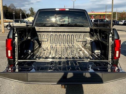 Used 2019 Ford F150 Platinum w/ Equipment Group 701A Luxury image 30