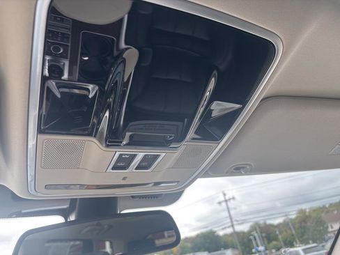Used 2014 Land Rover Range Rover Sport HSE image 22