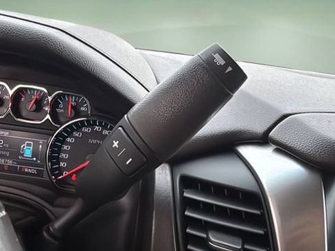 Used 2018 Chevrolet Tahoe Premier image 30