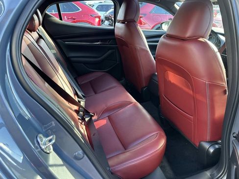 Used 2023 MAZDA MAZDA3 s image 31