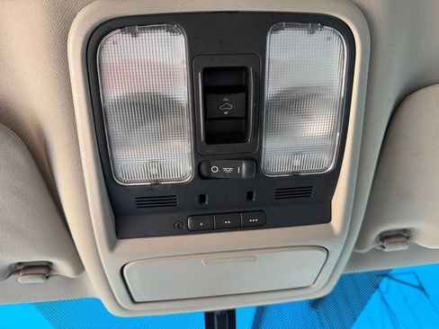 Used 2009 Acura MDX w/ Technology & Entertainment AWD/4WD image 25