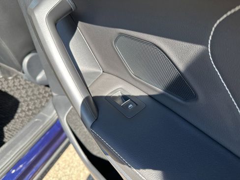 Certified 2022 Volkswagen Tiguan SEL R-Line image 40