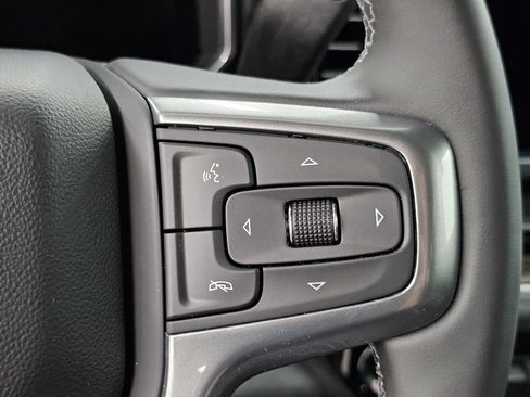Used 2026 Chevrolet Silverado 1500 LT AWD/4WD image 36