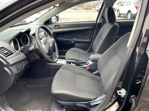Used 2015 Mitsubishi Lancer ES image 9