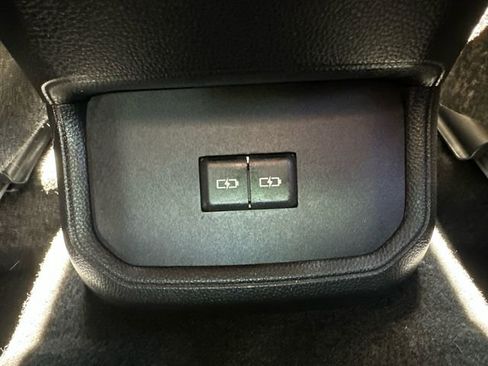 Used 2023 Toyota Highlander XSE AWD/4WD image 20