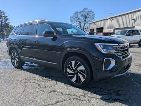New 2026 Volkswagen Atlas SEL image 2