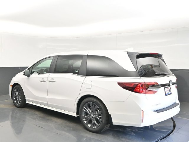 New 2027 Honda Odyssey Touring image 3