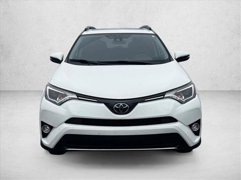 Used 2018 Toyota RAV4 XLE image 2