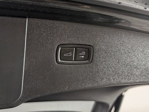 Certified 2024 Porsche Cayenne Turbo GT AWD/4WD image 17