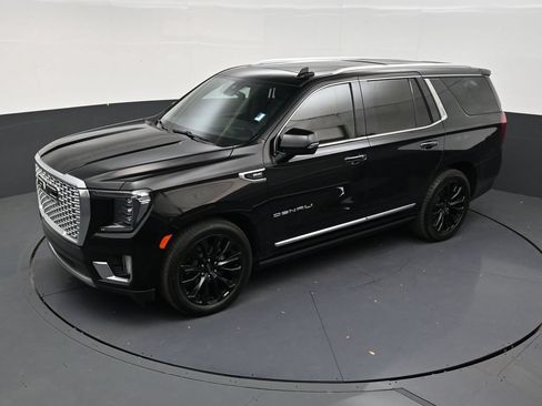 Used 2021 GMC Yukon Denali w/ Denali Ultimate Package AWD/4WD image 12
