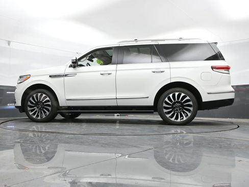 Used 2022 Lincoln Navigator Black Label AWD/4WD image 46