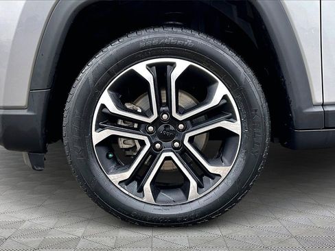 Used 2022 Jeep Compass Limited image 9