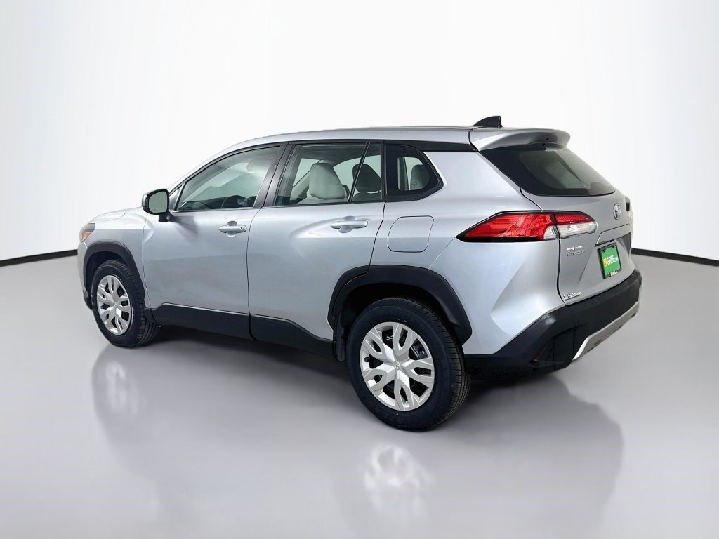 Used 2025 Toyota Corolla Cross L FWD image 7
