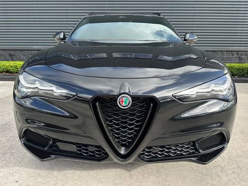 Used 2025 Alfa Romeo Stelvio Sprint AWD/4WD image 8