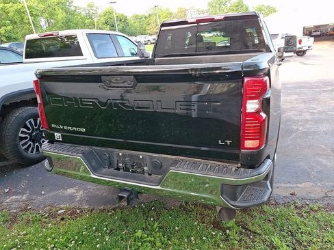 Used 2025 Chevrolet Silverado 2500 LT w/ Convenience Package AWD/4WD image 5