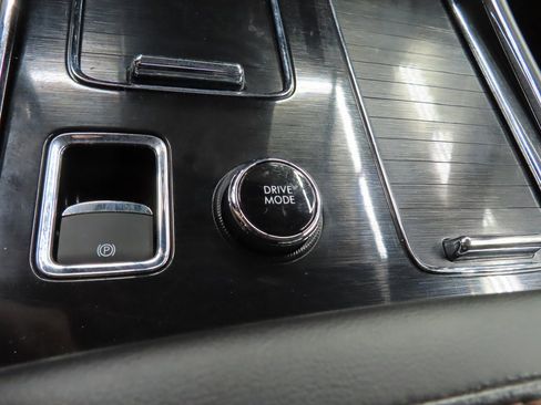 Used 2023 Lincoln Aviator Reserve w/ Equipment Group 201A image 51