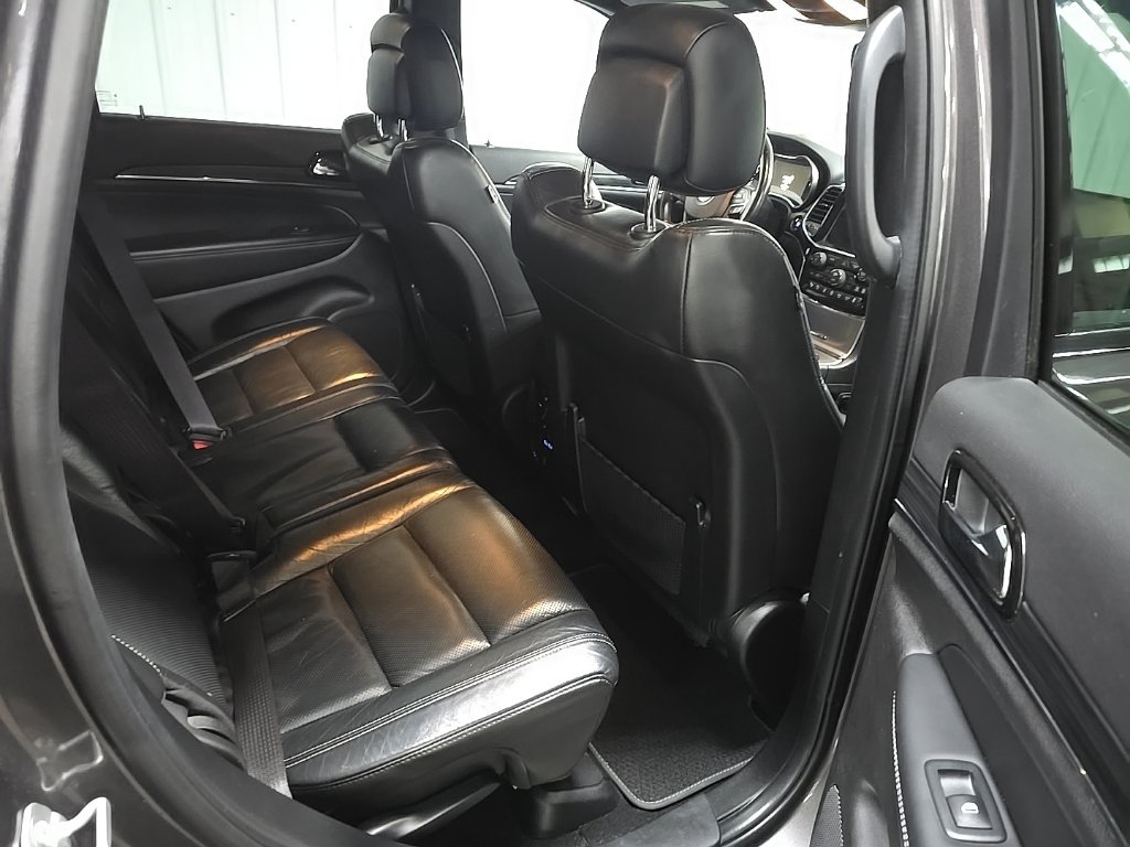 Used 2021 Jeep Grand Cherokee Limited w/ Quick Order Package 28K 80th AWD/4WD image 18