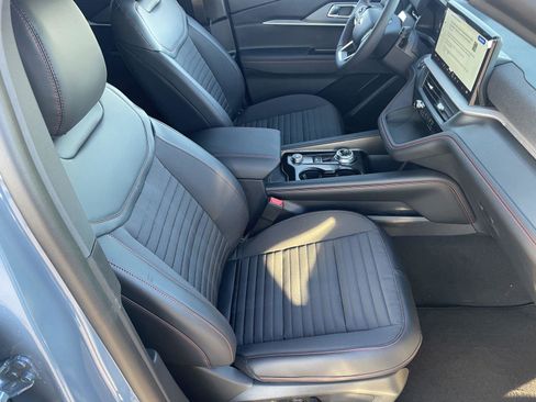 New 2026 Ford Explorer ST-Line w/ ST-Line Street Pack image 28