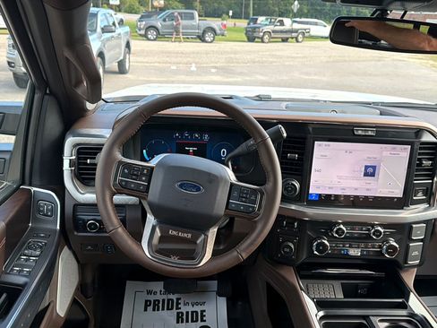 New 2026 Ford F250 King Ranch w/ Chrome Package AWD/4WD image 9