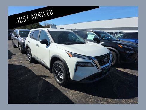 Used 2023 Nissan Rogue S AWD/4WD image 1
