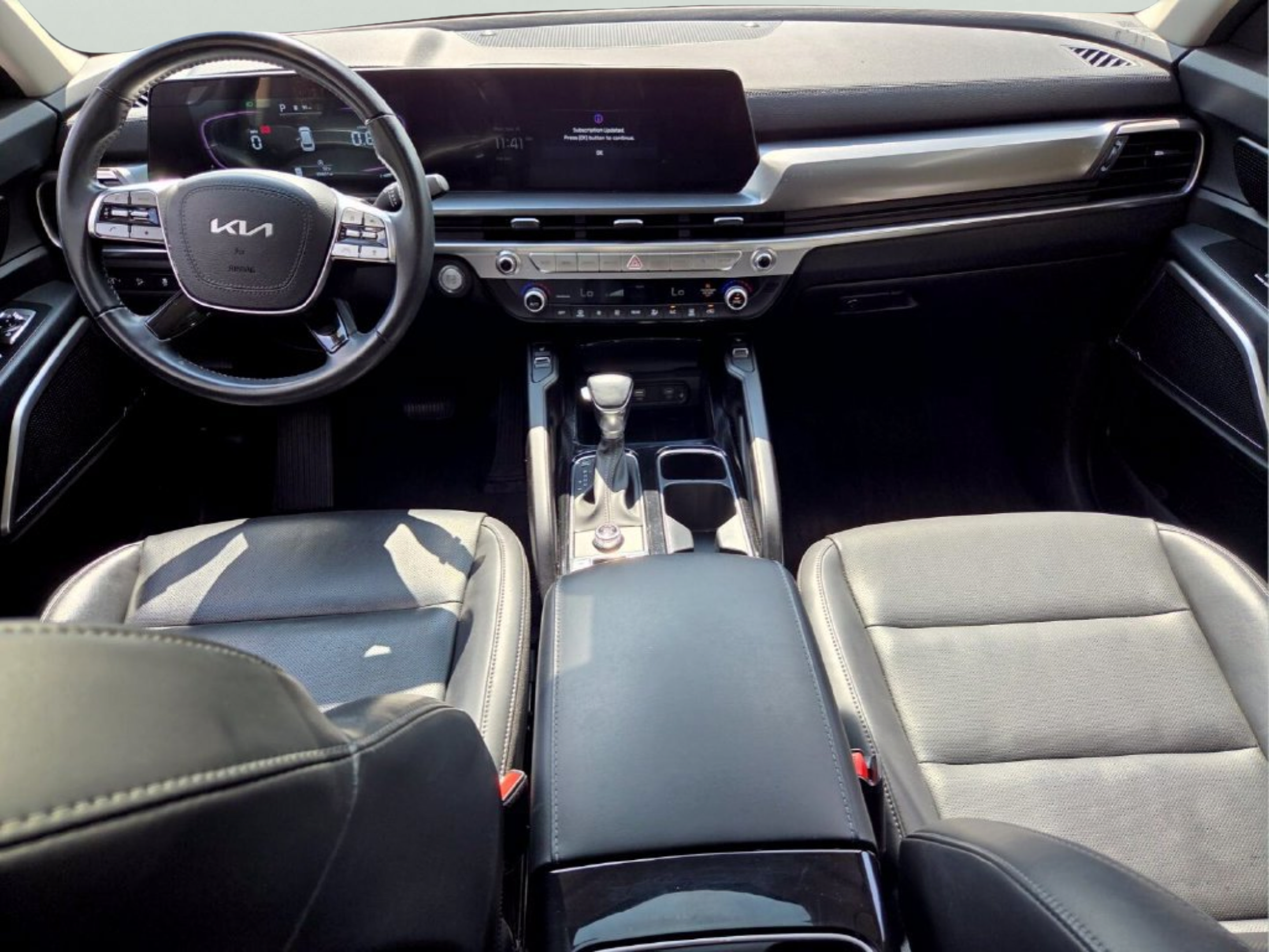 Used 2024 Kia Telluride S w/ S Sunroof Package FWD image 13