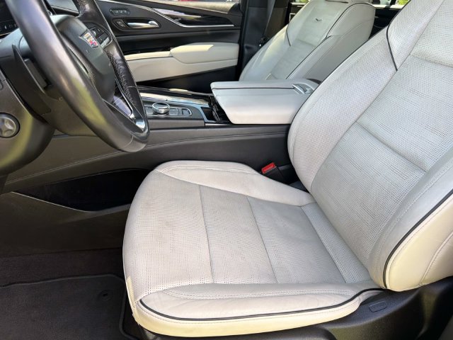 Used 2022 Cadillac Escalade Sport w/ Touring Package AWD/4WD image 20