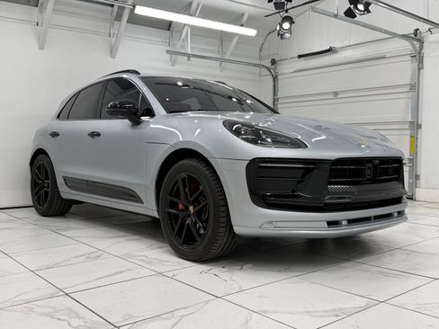 Certified 2024 Porsche Macan Turbo AWD/4WD image 10