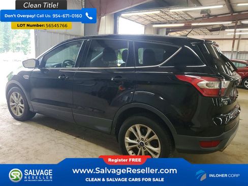 Used 2017 Ford Escape SE FWD image 3