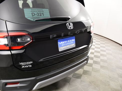 Used 2024 Honda Pilot Elite image 15