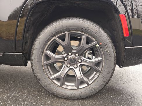 New 2026 Jeep Grand Wagoneer Limited image 23