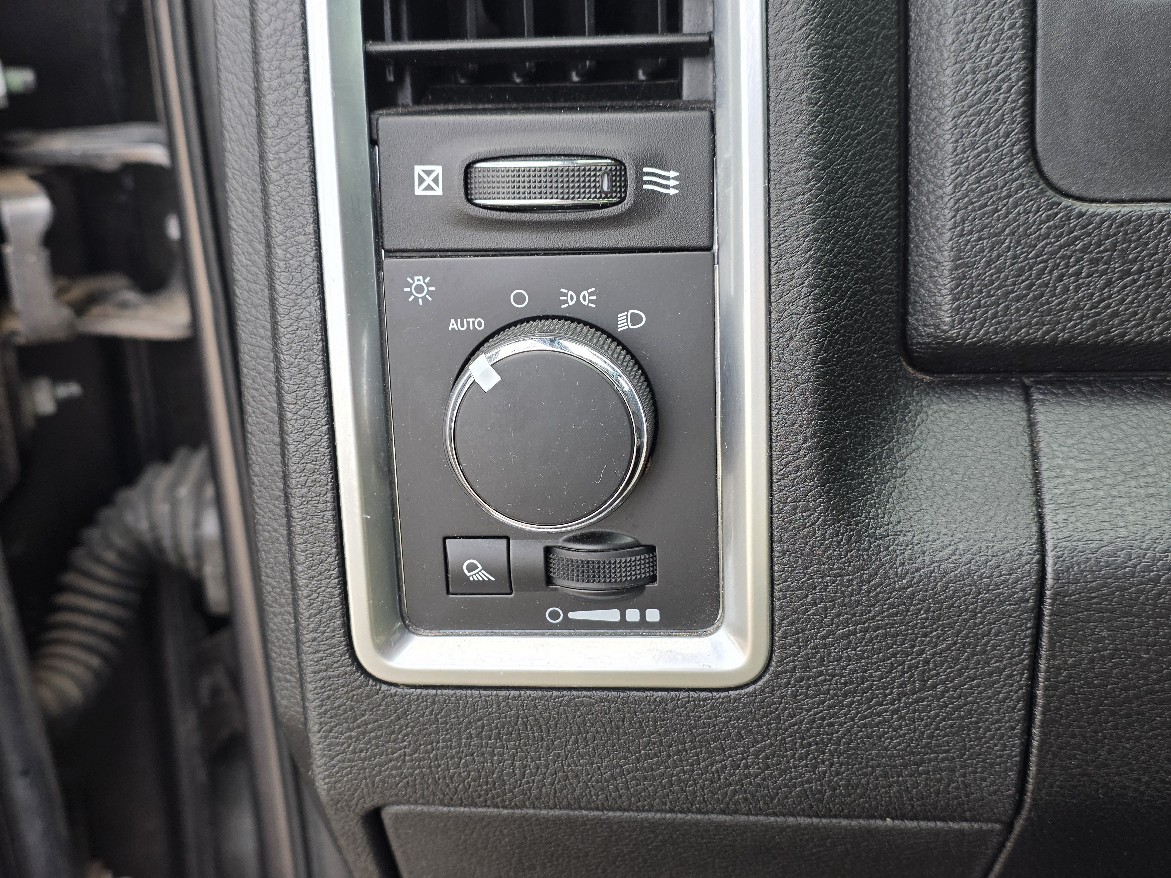 Used 2021 RAM 1500 Warlock AWD/4WD image 18