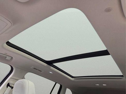 Used 2026 Buick Enclave Avenir w/ Super Cruise Package FWD image 24