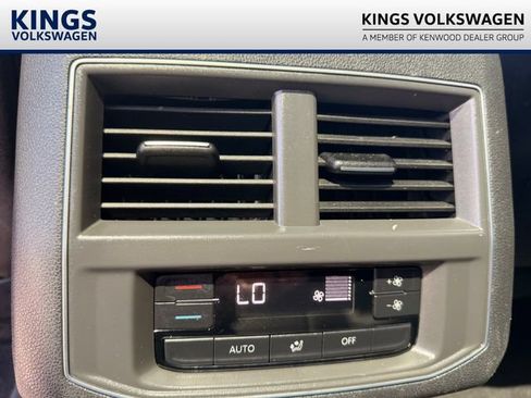 Used 2019 Volkswagen Atlas SE w/ Panoramic Sunroof Package AWD/4WD image 16