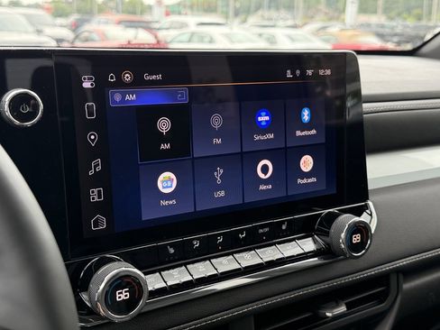 New 2025 Chevrolet Colorado LT w/ LT Convenience Package image 19