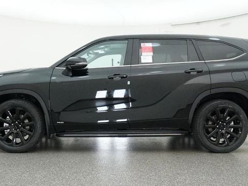 New 2026 Toyota Highlander XLE AWD/4WD image 22