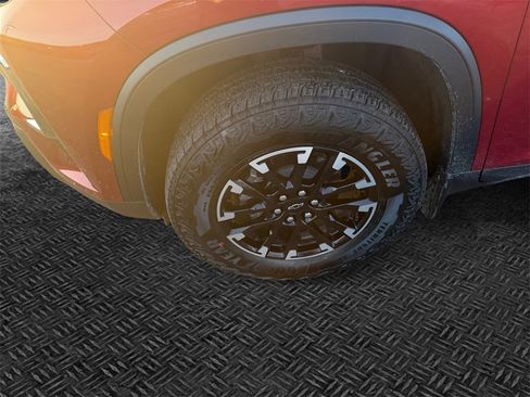 Used 2026 Chevrolet Traverse Z71 w/ Driver Confidence Package image 11