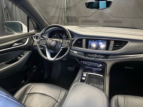 Used 2024 Buick Enclave Premium AWD/4WD image 19