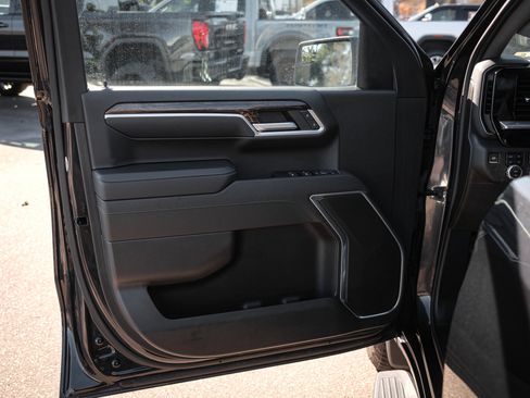 Used 2022 GMC Sierra 1500 Elevation image 14