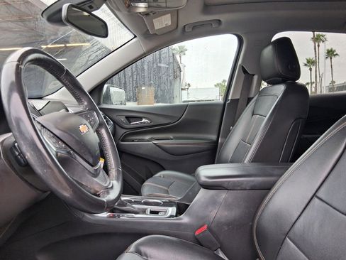 Used 2022 Chevrolet Equinox Premier image 11