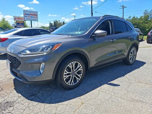 Used 2022 Ford Escape SEL AWD/4WD image 3