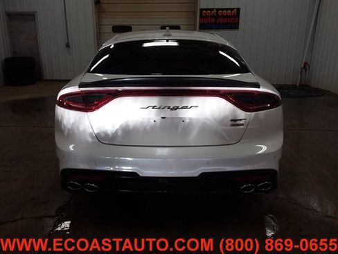Used 2021 Kia Stinger GT2 image 8