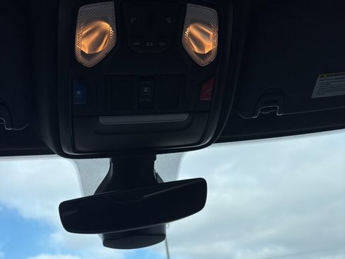 Used 2024 RAM 3500 Tradesman w/ Chrome Appearance Group image 15