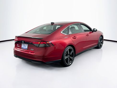 Used 2025 Honda Accord Sport image 5