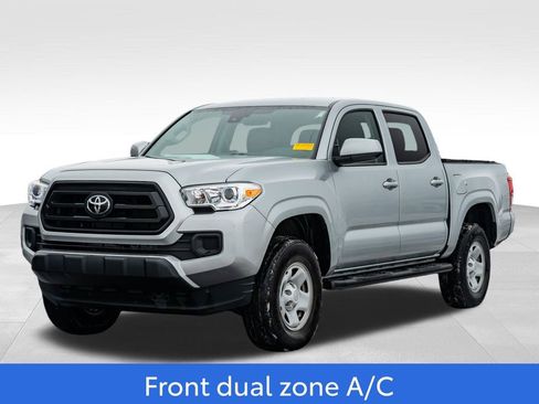 Used 2023 Toyota Tacoma SR image 3