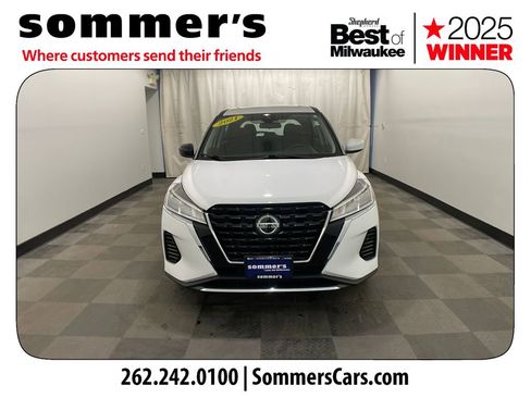 Used 2021 Nissan Kicks S image 8