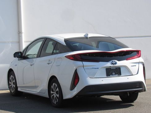 Used 2021 Toyota Prius Prime Limited FWD image 5